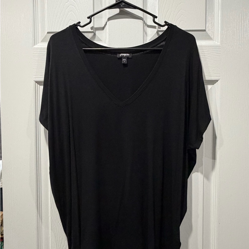 Express Elegant Black V-Neck Tee